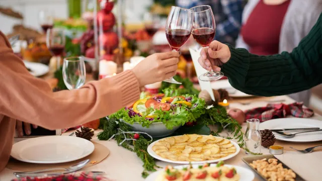 Новый год влетит в копеечку? Цены просто космос!