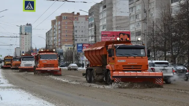 В Иванове в связи со снегопадом на дороги выйдет дополнительная спецтехника