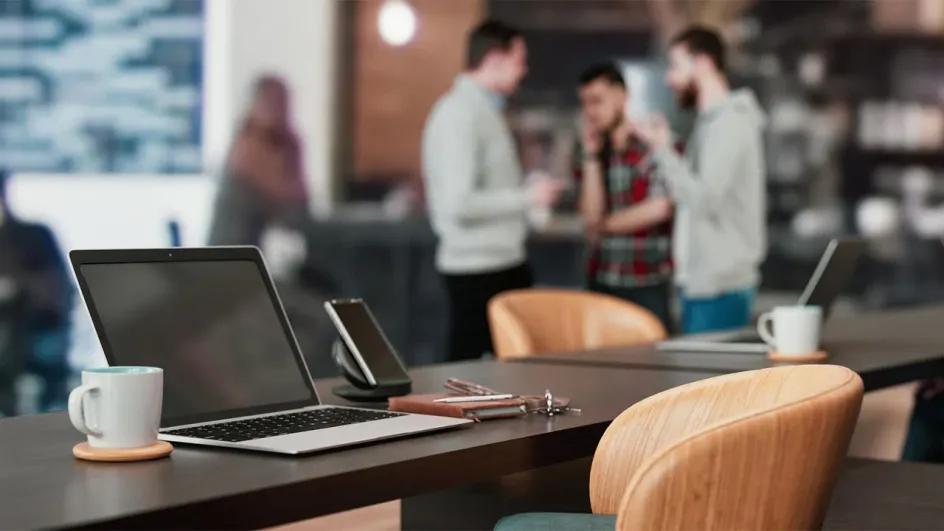 В конце года россиянам придется работать за идею