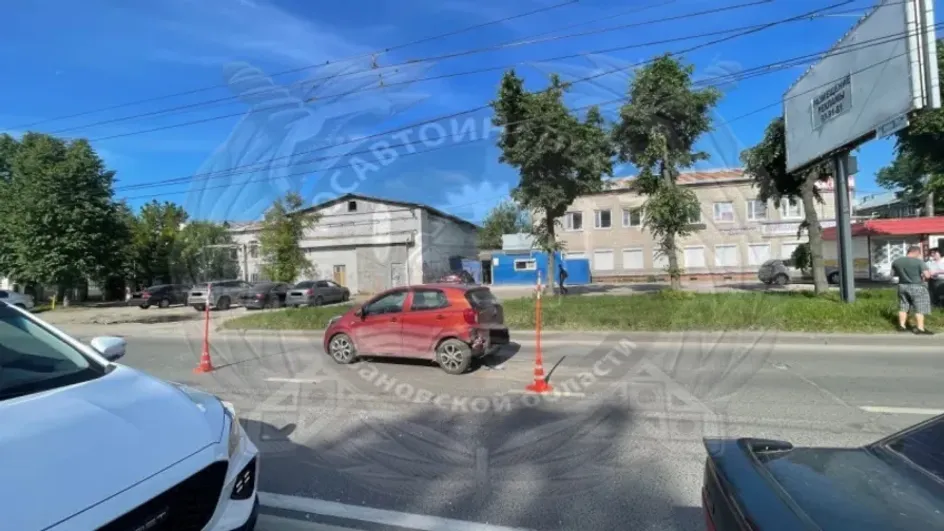 В Иванове молодой водитель на «ВАЗе» скрылся с места ДТП, но был пойман В Иванове молодой водитель на «ВАЗе» скрылся с места ДТП, но был пойман