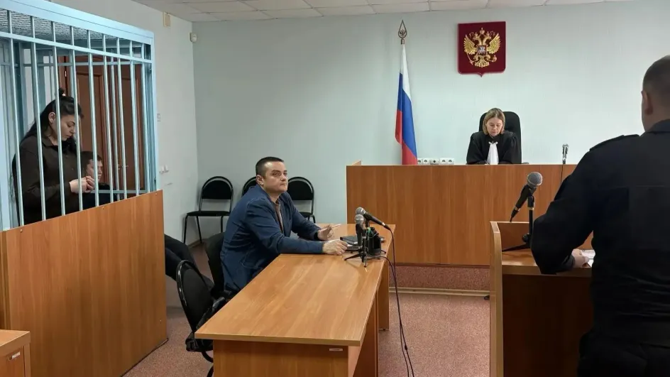 В Иванове суд арестовал женщину по делу о мошенничестве на 1 млн рублей В Иванове суд арестовал женщину по делу о мошенничестве на 1 млн рублей
