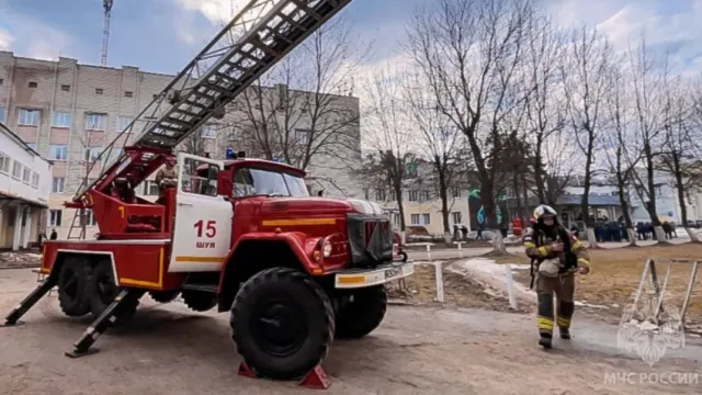 В Шуйской районной больнице сотрудники МЧС провели учебную эвакуацию