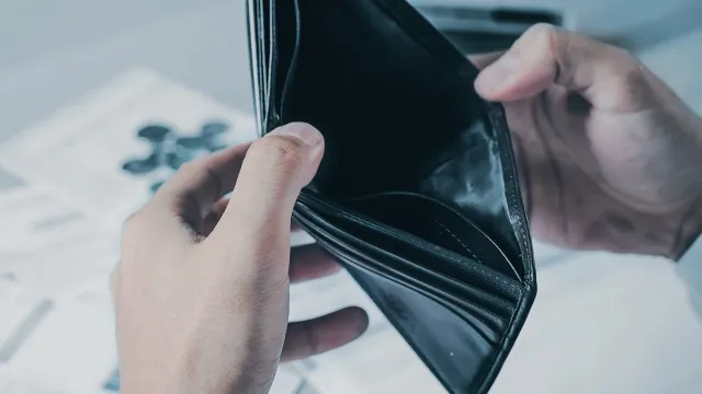 Денег не будет: Кто останется с 0 в конце года?