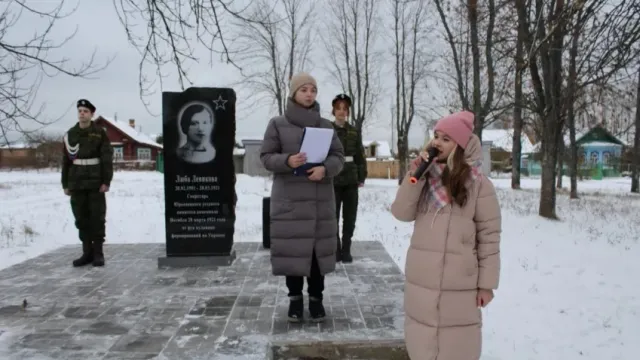 В Юрьевце установили памятник герою Октябрьской революции Любе Левиковой