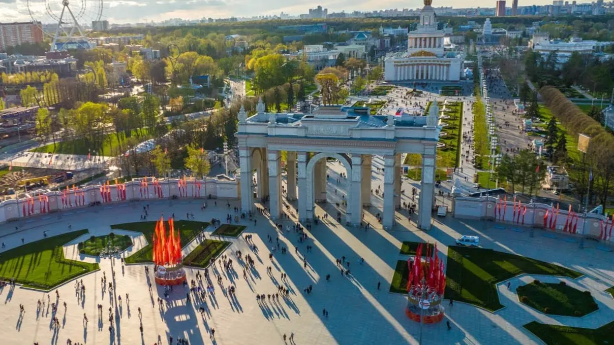 Семь миллионов человек уже посетили выставку "Россия" на ВДНХ