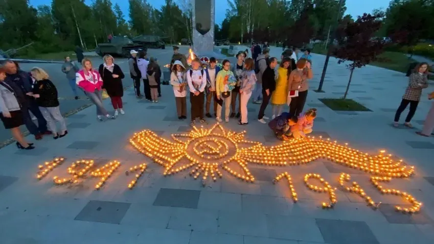 В Кинешме в День памяти и скорби прошла патриотическая акция «Свеча памяти»