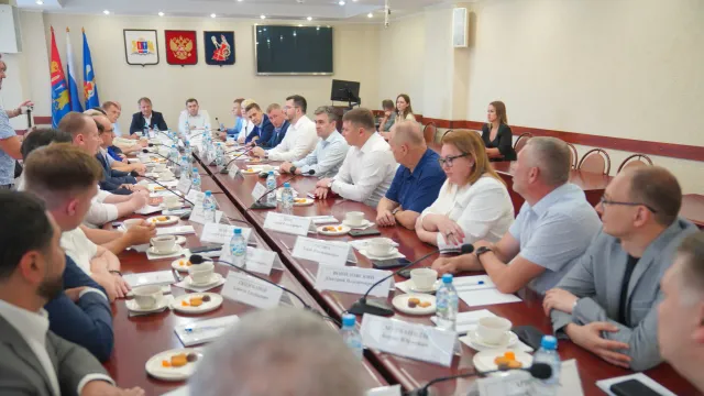 Станислав Воскресенский обсудил с депутатами актуальные вопросы развития Вичуги