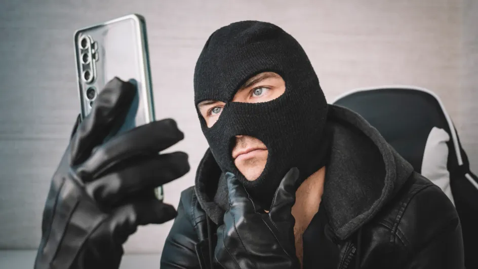 Россиян стали в разы чаще шантажировать в интернете