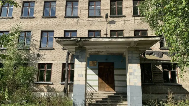 В Заволжске в проданном частному лицу общежитии оказались зарегистрированы люди