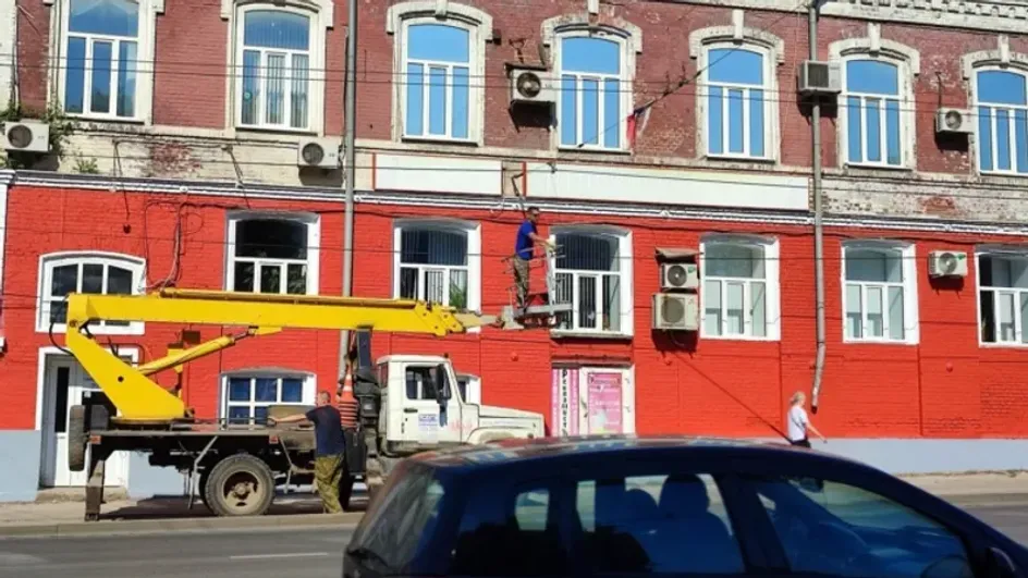 В центре Иванова демонтировали незаконные вывески