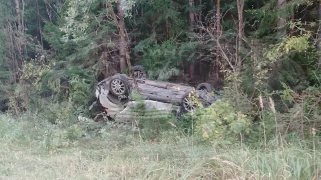 В Ивановской области Toyota улетела в кювет, ранена 16-летняя девушка