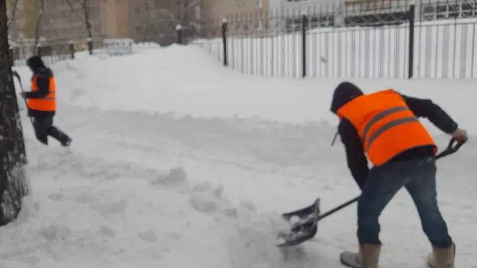 В Иванове коммунальщики рассказали о невозможности расчистить дороги от снега