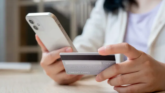 Тратишь тысячи впустую: Как сэкономить на подписках?