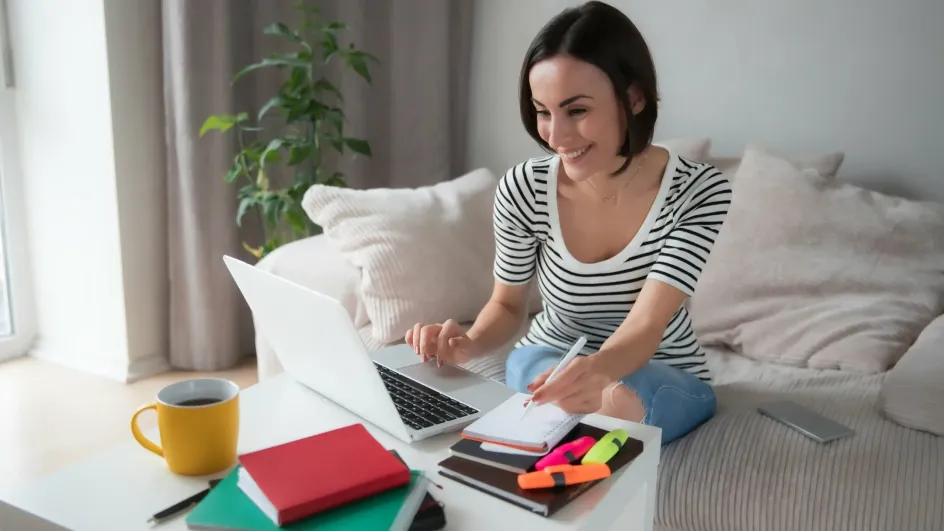 Россиянам объяснили, почему вакансия на удаленку становится все меньше