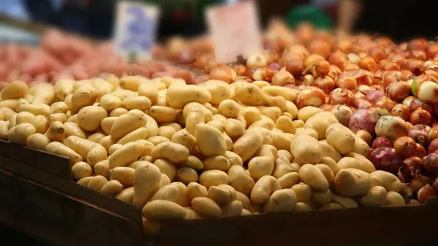 Картошка по цене мяса: Где дороже всего?