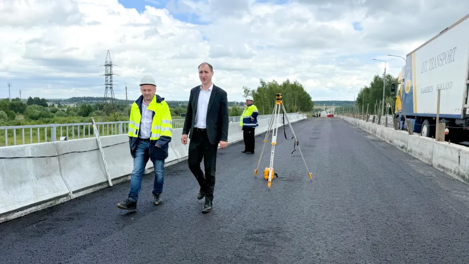 В Ивановской области обновляют сельские дороги и мосты