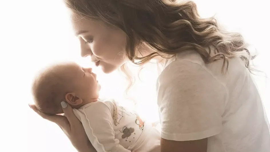 Работодатели начнут выплачивать сотрудницам миллион за рождение ребенка Работодатели начнут выплачивать сотрудницам миллион за рождение ребенка