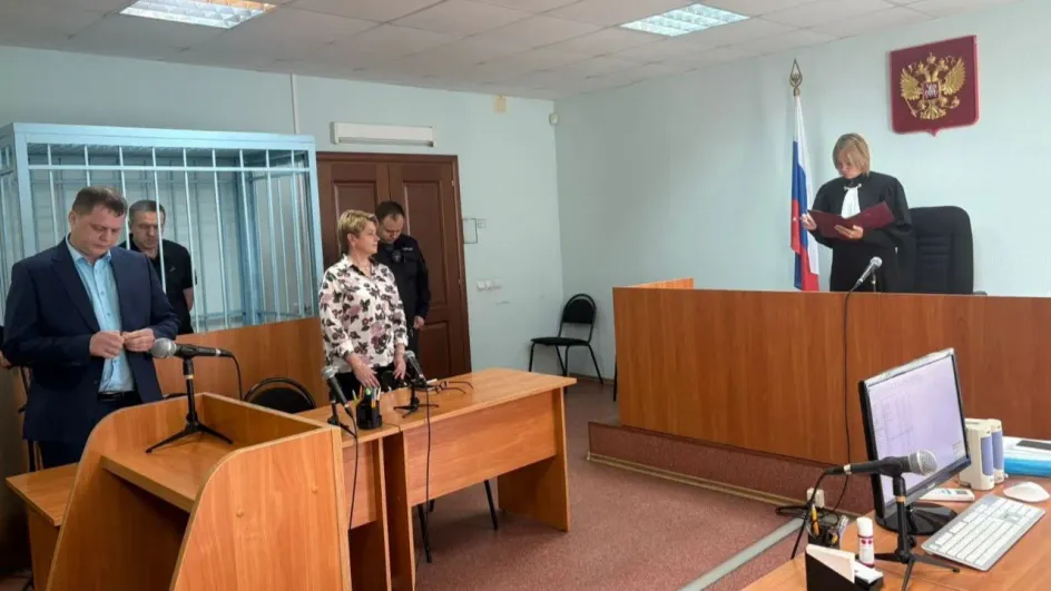 Экс-зампред ивановского правительства Зобнин останется под арестом Экс-зампред ивановского правительства Зобнин останется под арестом