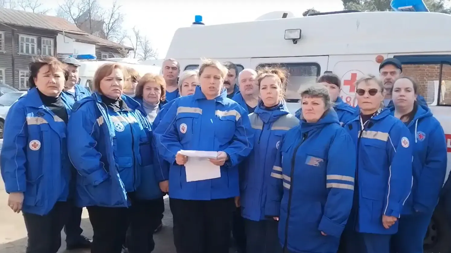 Сотрудники Южской станции скорой помощи пожаловались Путину на зарплаты