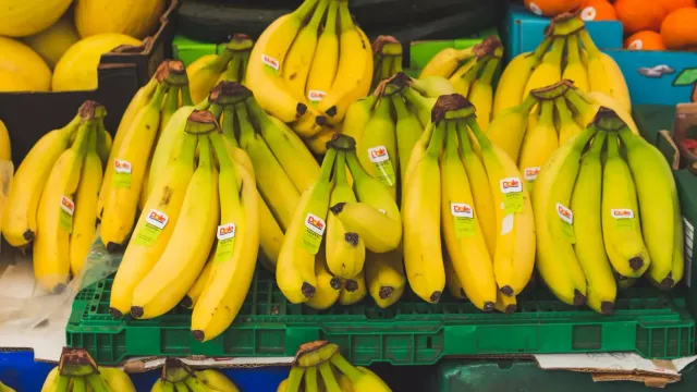 Горячая новость | За неделю в России подешевели морковь и бананы