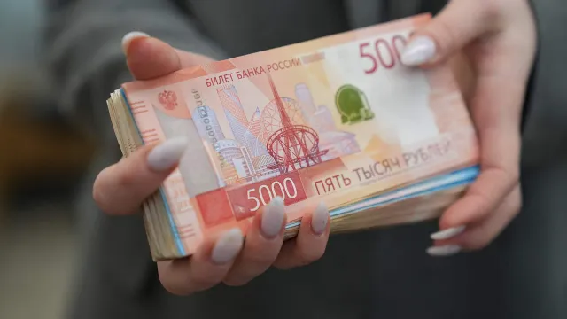 Зарплата выше небес: Где получают миллионы?