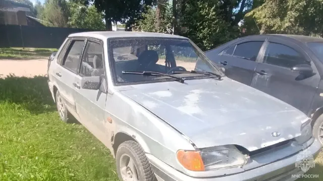 В Савинском районе сгорел автомобиль из-за поломки глушителя