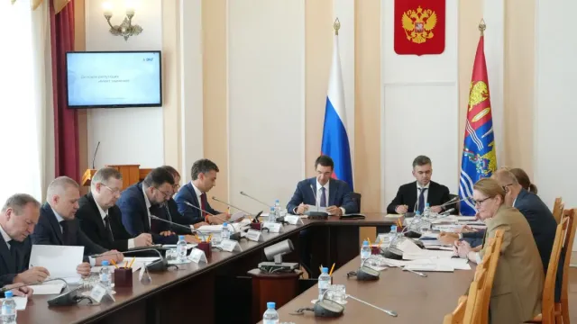 Игорь Щеголев и Станислав Воскресенский обсудили обеление экономики региона