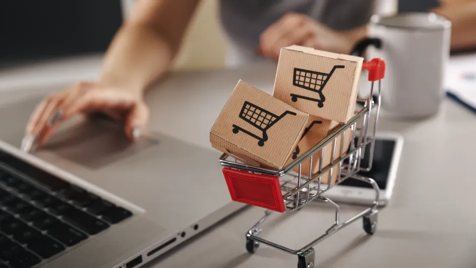Россияне рассказали, как часто заказывают товары на маркетплейсах