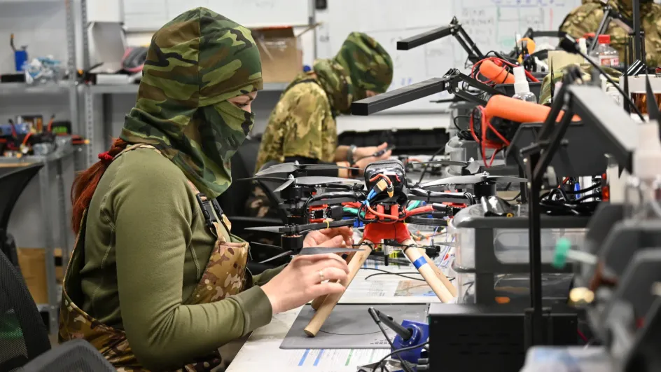 В Иванове завершает обучение первая группа девушек-операторов БПЛА В Иванове завершает обучение первая группа девушек-операторов БПЛА