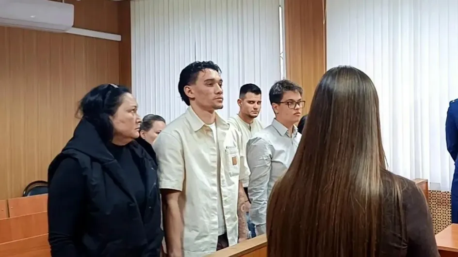 Футболист Закиев в Ивановской области осужден за кражу 1,4 млн руб. у пенсионерки Футболист Закиев в Ивановской области осужден за кражу 1,4 млн руб. у пенсионерки