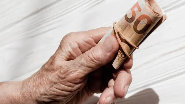 Пенсии не будет: Женщины уже готовы!