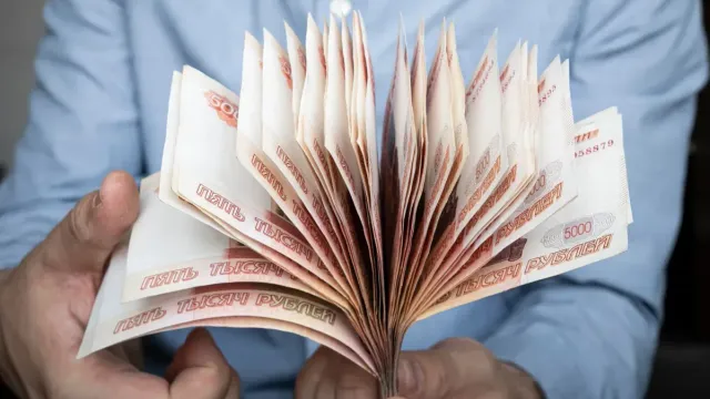 Зарплаты взлетят: россиян ждет богатство?!