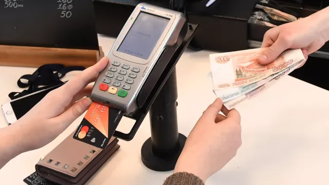 Россия уходит в тень: Теперь всё за наличные?