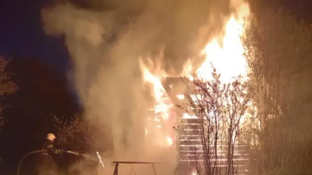 Ночью в Вичуге сгорело два бесхозных здания