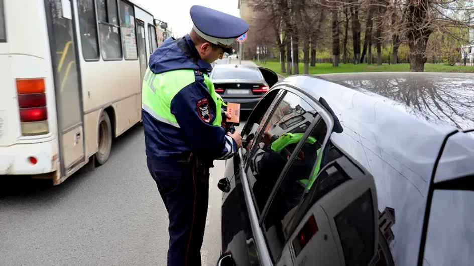 В Иванове прошел рейд по розыску автомобилей с тонированными стеклами