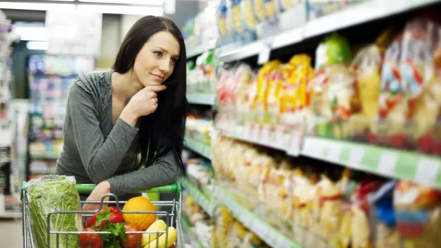 Еда теперь золотая? Россияне не могут себе позволить!