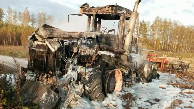 В Ивановской области во время вспашки дотла сгорел трактор