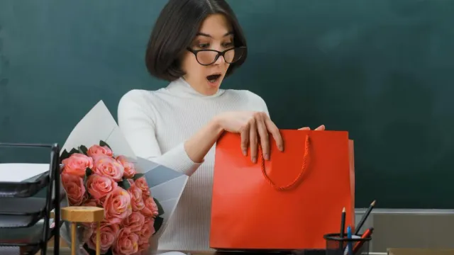 Больше этой суммы ВЗЯТКА: Как не довести учителя до тюрьмы?