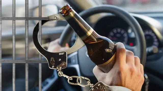 В Палехском районе полицейский задержал любопытного пьяного водителя