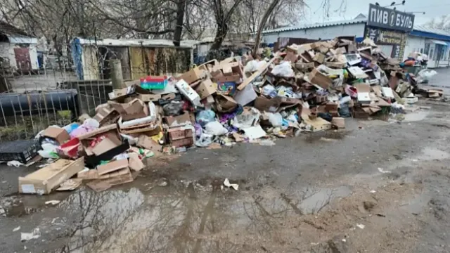 Свалка прямо рядом с магазинами: в Иванове нашли виновных