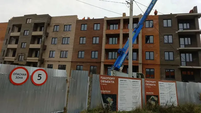 Прокурор Андрей Жугин проверил стройку проблемного дома в Иванове