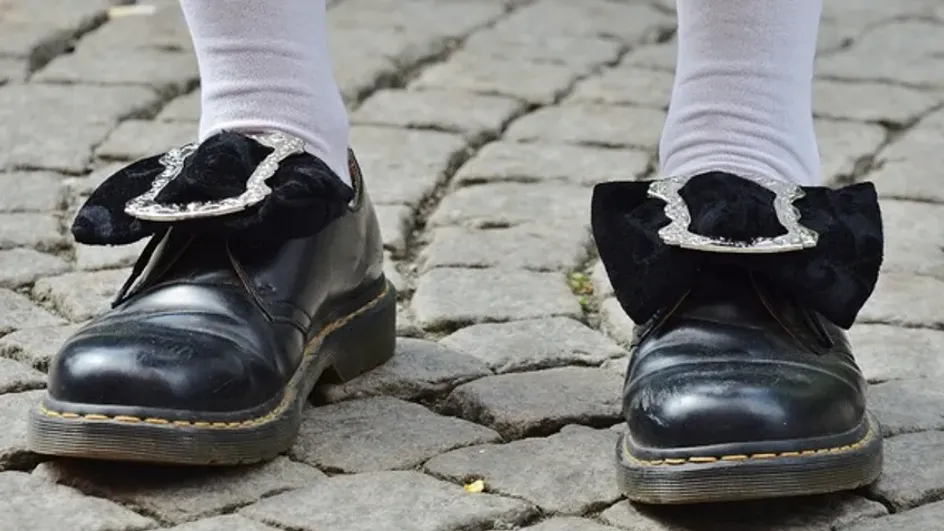 Экстренный лайфхак: как начистить ботинки до блеска без специального крема