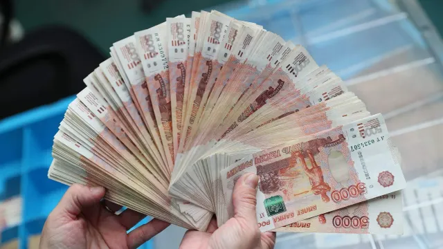 Зарплаты взлетят? Эксперт назвал сроки повышения!