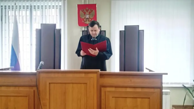Житель Заволжска арестован на 14 суток за публикацию свастики