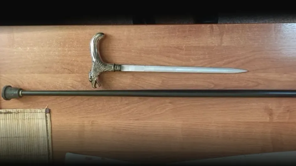 Ивановец пытался пронести в суд спрятанное в трости оружие