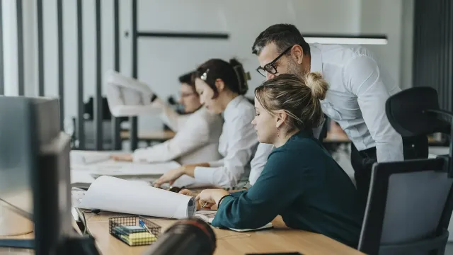 Твои переписки прочитают: Никаких секретов от босса!