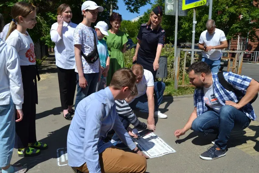 В Иванове проходит акция по безопасности дорожного движения «Возьми ребенка за руку!»