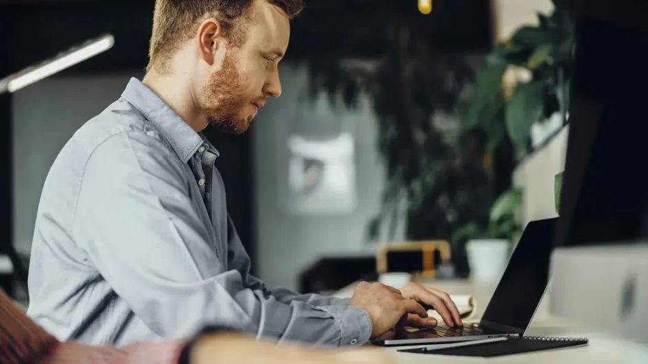 Россияне прокомментировали предложение перейти на шестидневку