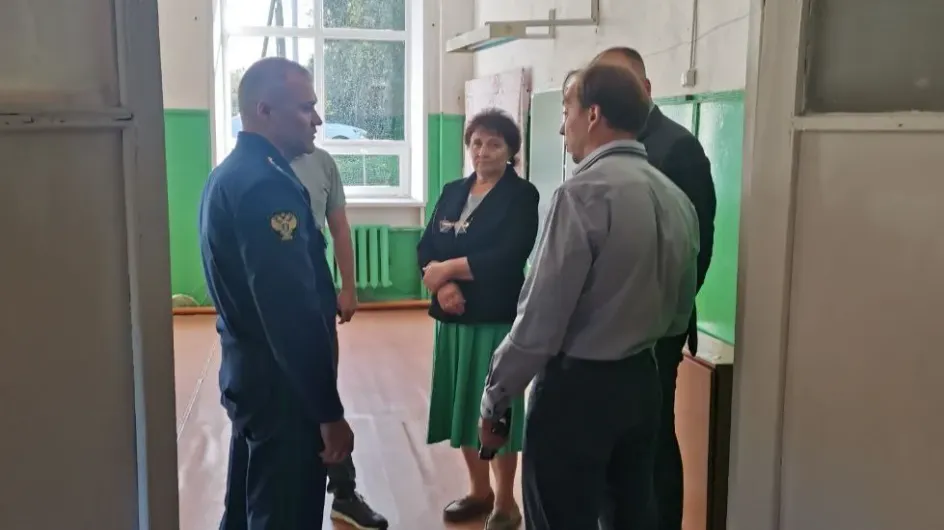 Прокурор Ивановской области занялся неотремонтированной школой Прокурор Ивановской области занялся неотремонтированной школой